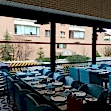 Şık Restoran, Giyotin Cam Sistemi