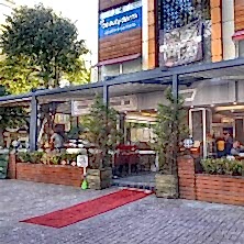 Bakırköy/İncirli Dilek Pastanesi Giyotin Cam Projesi